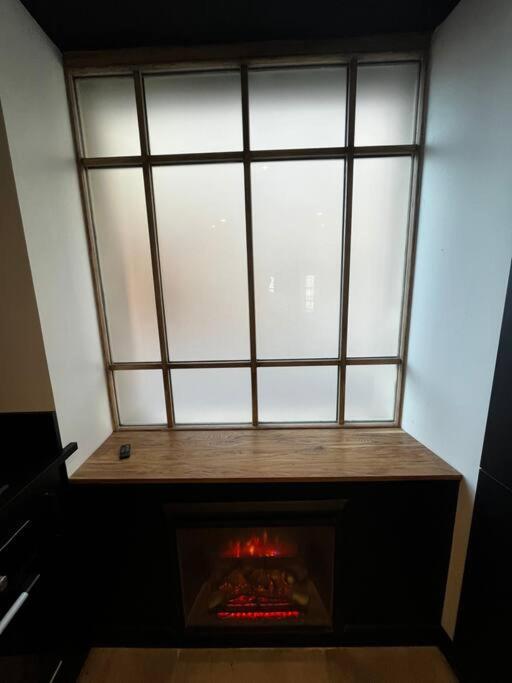 Maison Suspendue Avec Jacuzzi Privatif ปงต์-อ็อง-รัวย็องส์ ภายนอก รูปภาพ